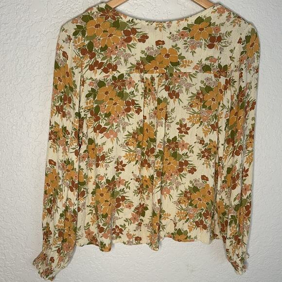 Cupcakes and Cashmere Cottage Floral Top Long Sleeve Babydoll Viscose Fall Girly - Picture 5 of 6